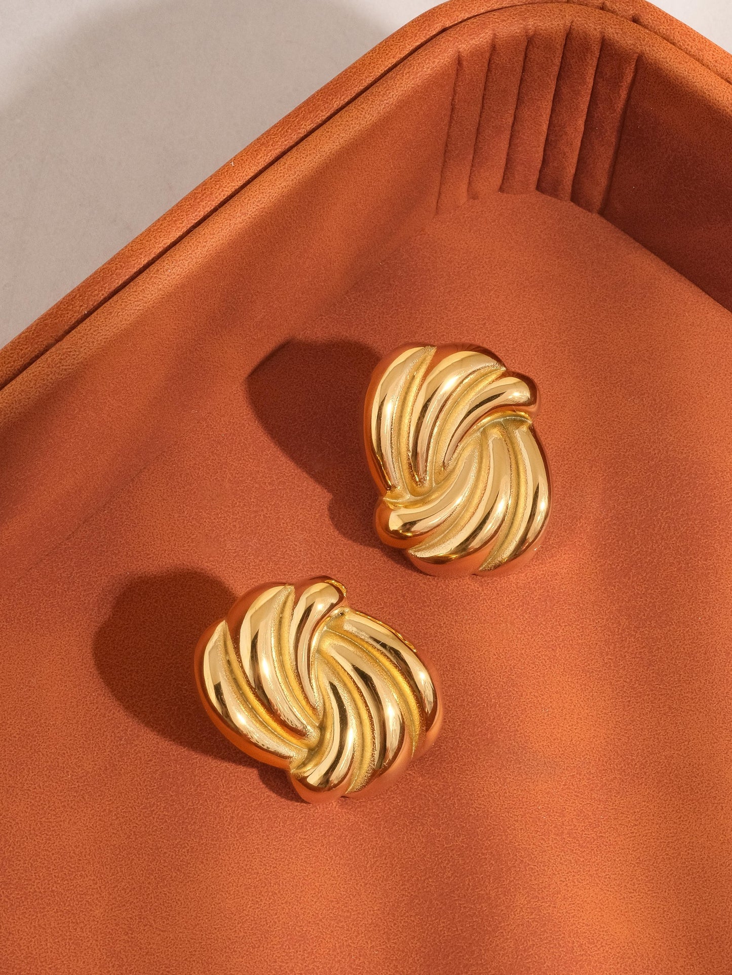 18K Gold Non-Tarnish Wavy Rectangular Studs